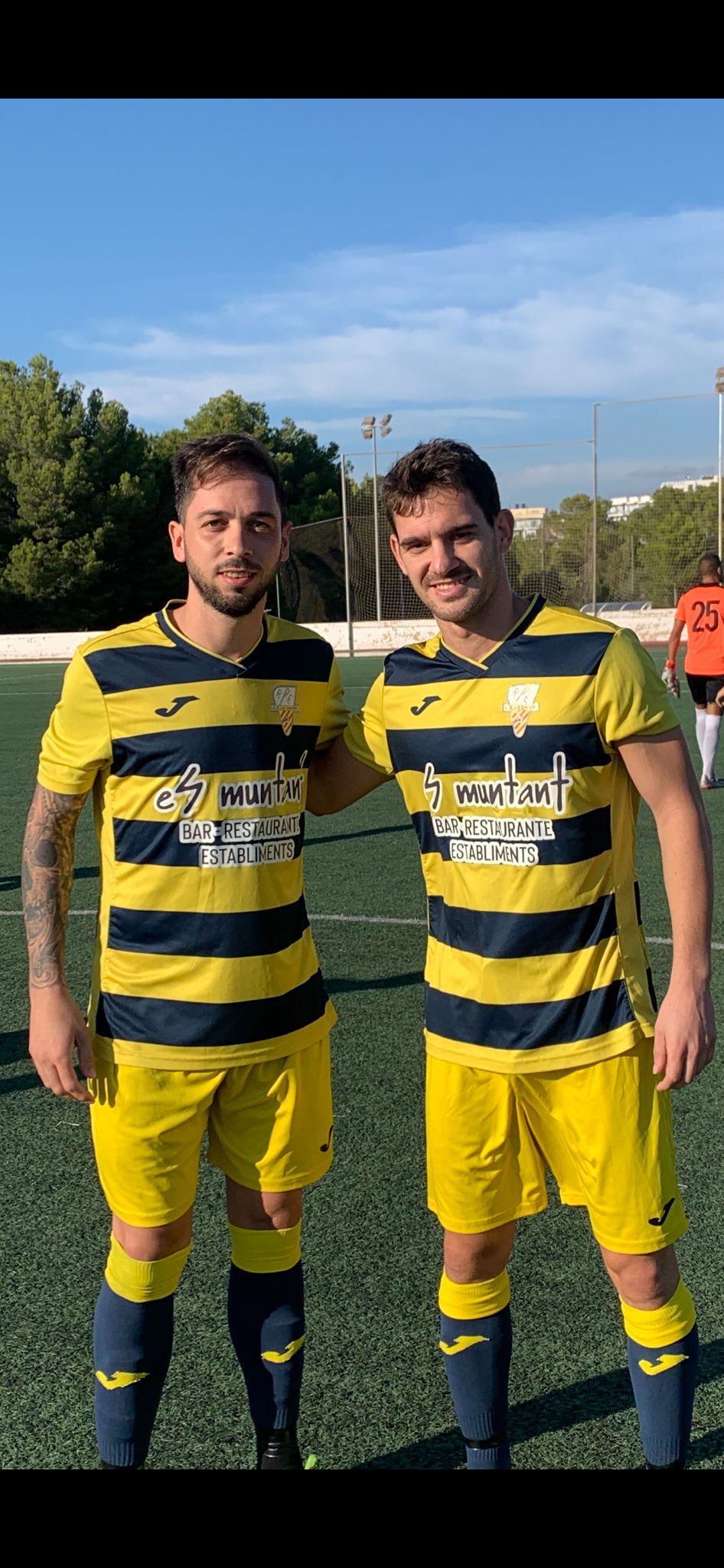 Fructu y Dani Riutort, dos canteranos del Arenal, que volvian a casa, esta vez defendiendo los colores de La Unión